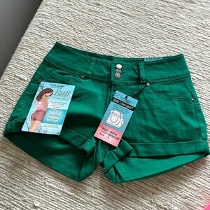 Wax Jean shorts, Kelly green butt lifting push-up contoured curves Sm NWT